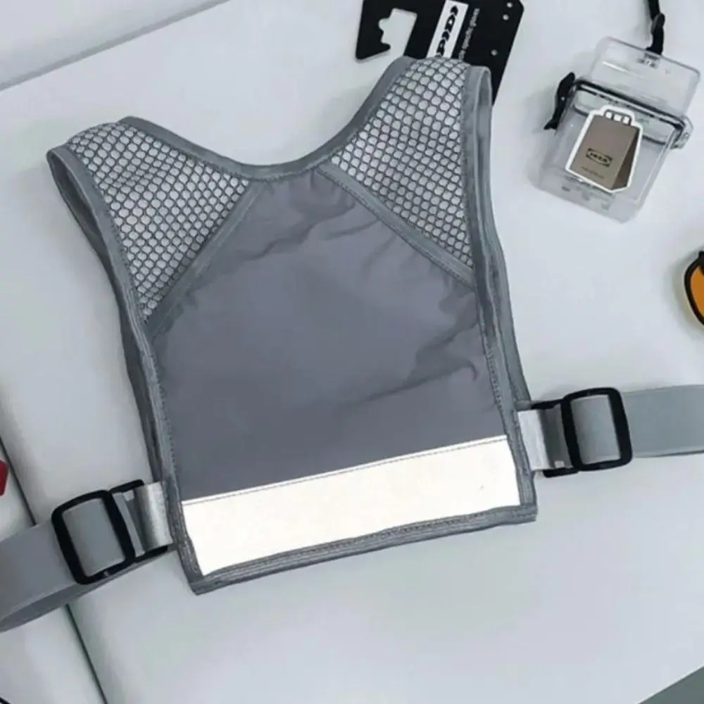 with Pockets Reflective Running Vest Pack Breathable Waterproof Running Hydration Vest Bag Adjustable Multifunctional