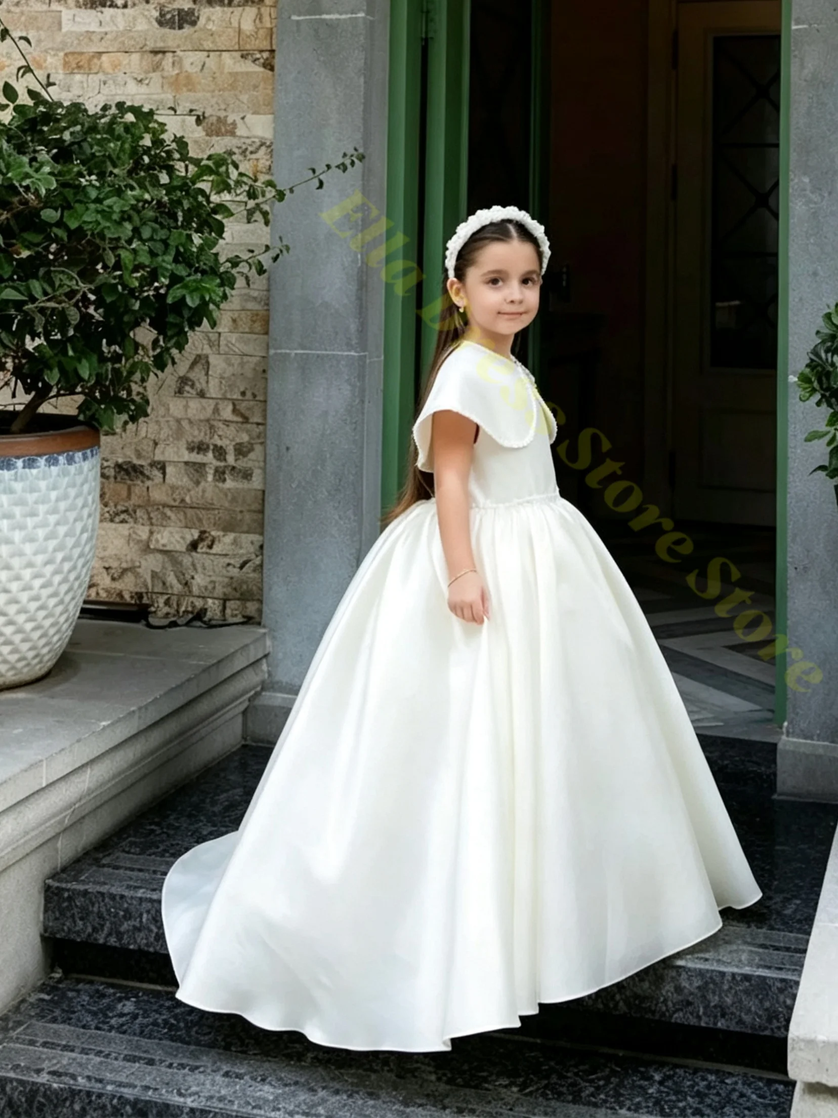 Großhandel Einfache A-Linien-Blumenmädchenkleider Prinzessin Beige Maxi Hochzeitskleid mit Umhang Mädchen Geburtstagskleid Maßanfertigung – Detail 2