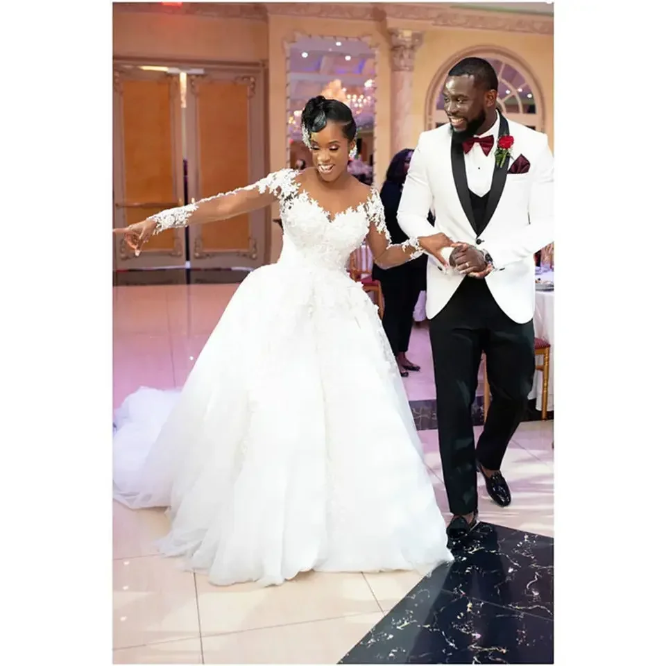 Customized African Lace Robe De Mariage Bridal Dress Sweep Scoop Neckline Long Sleeves Mermaid Wedding Gowns