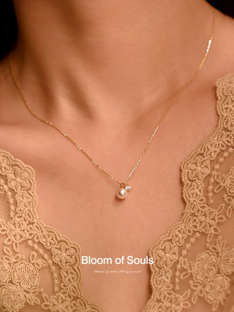 

Natural light luxury exquisite single freshwater pearl S925 sterling silver simple French collarbone chain