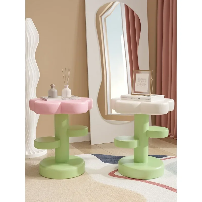 北欧スタイルの花テーブルリビングルームの家具の装飾コーヒーテーブル寝室のベッドサイドテーブルデスククリエイティブ家の装飾