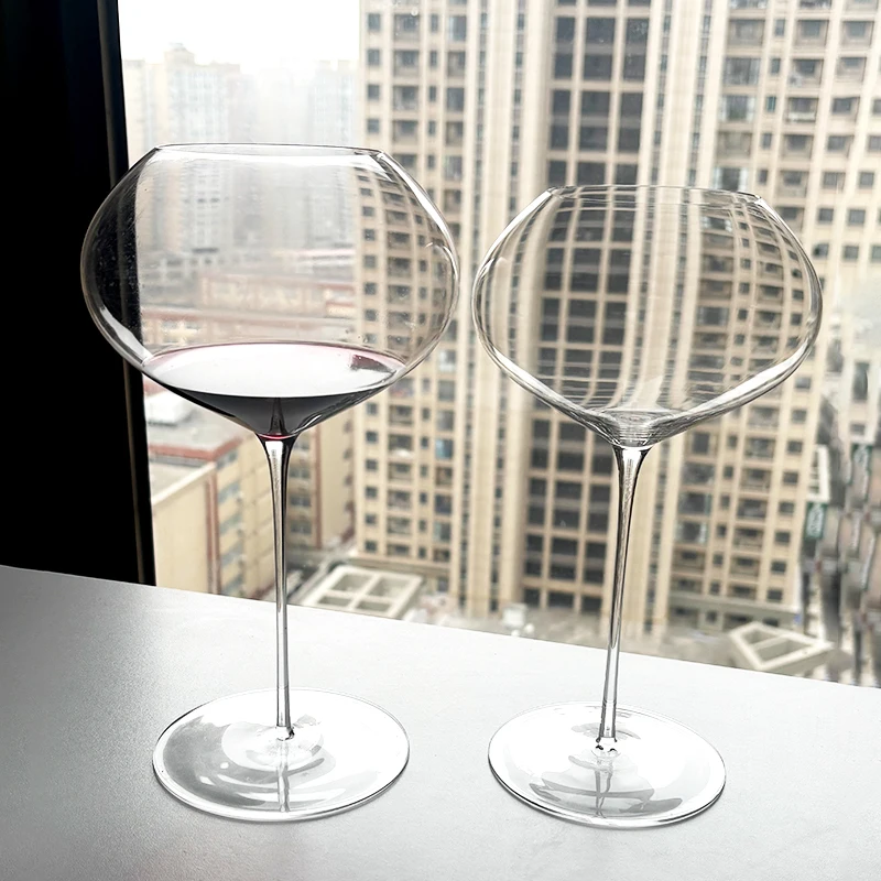 

940ML/700ML Ultra-thin Large Capacity Peach Heart high-Footed Glass Burgundy Crystal High-footed Red Wine Glass