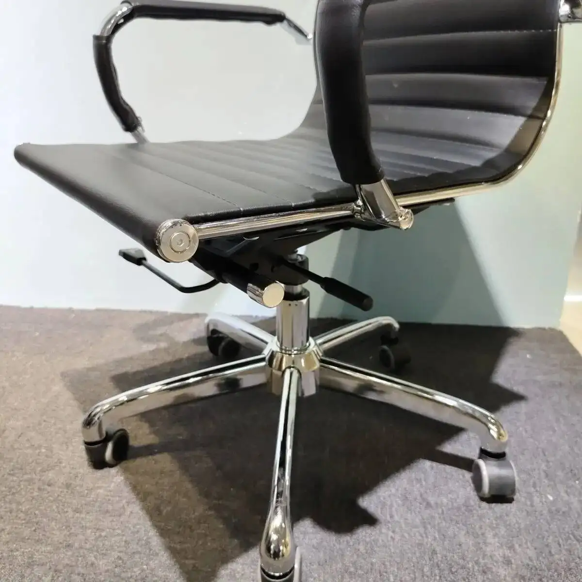 كرسي كمبيوتر بسيط، كرسي عمل مكتبي، كرسي مريح، كراسي ترفيهية مريحة لغرفة النوم، مسند ظهر للدراسة، كراسي دوارة