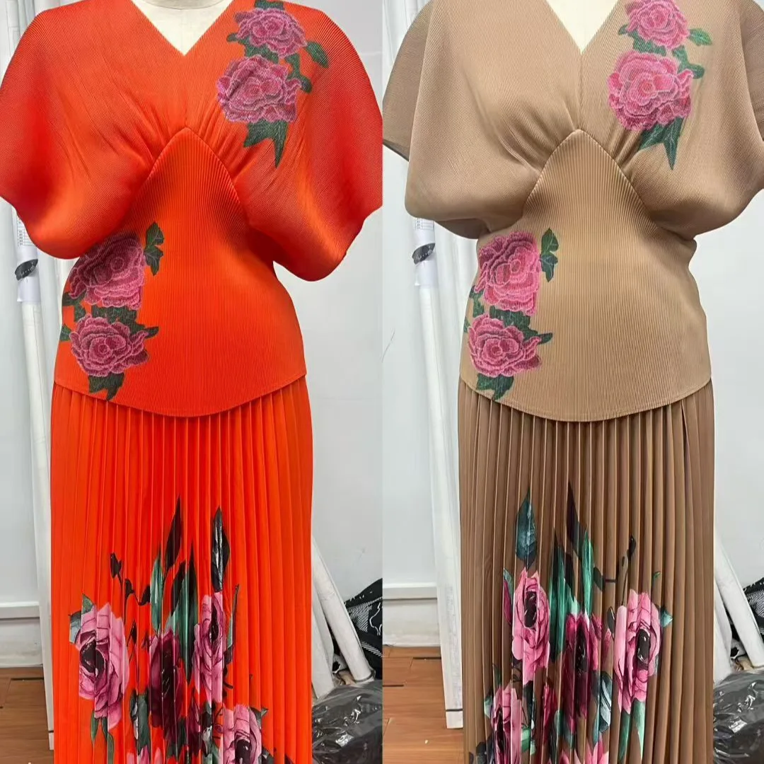 

Miyake Fold 2025 New Autumn/Winter Printed Large Set Fashion Pleat Fold Style Top Elegant Half Skirt Two Piece Set Pleated