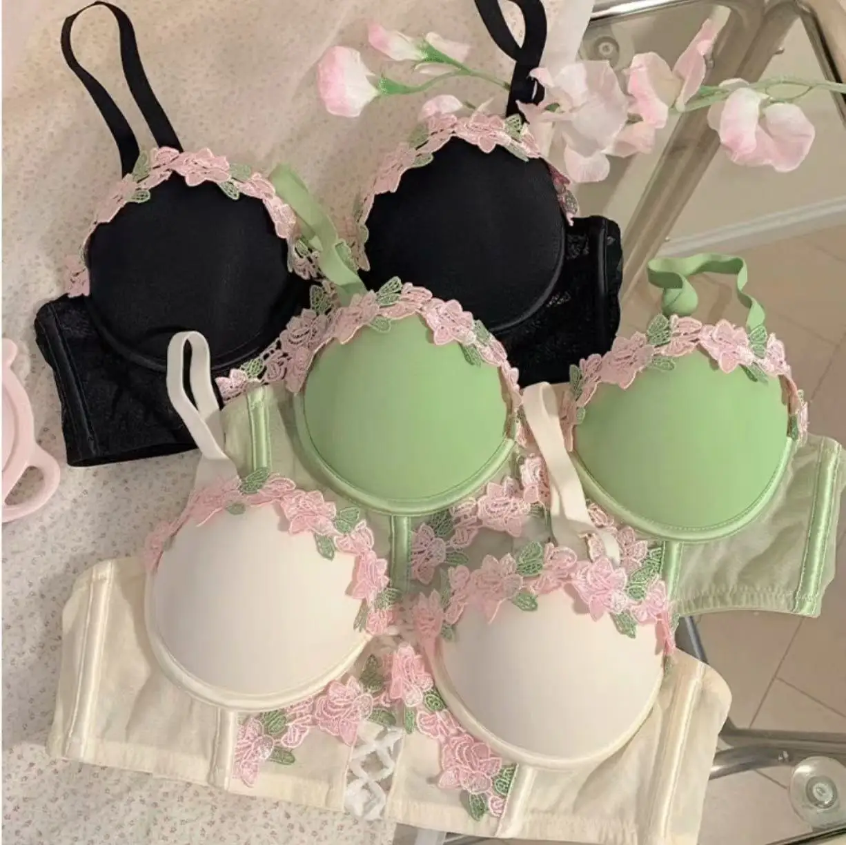 

Women Flower Bra Sets Flower Cute Underwear Suit Sexy Lady Lingerie Comfortable Push Up Brassiere Outfit