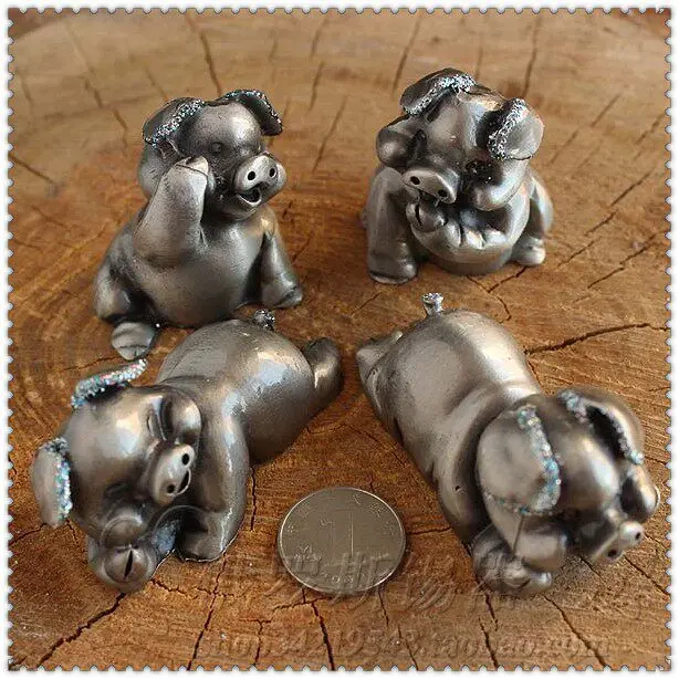 

Animal Statues, Russian Tin Ornaments, Silver Tin Handicrafts, Men 4 Four Cute Little Pigs