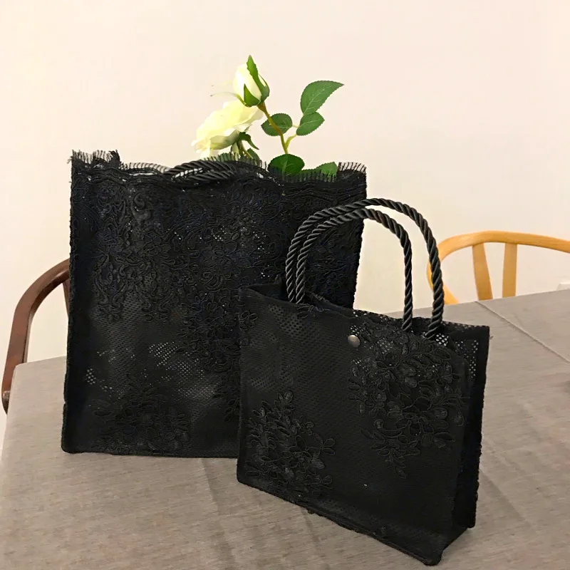 New Korean Lace Handbag Women Large Capacity Shopping Bag Retro Summer Embroidered Shoulder Bag for Travel Beach Tote Bag