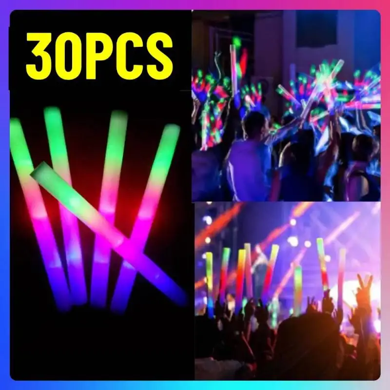 30 bastoncini luminosi a LED sfusi colorati RGB Glow Foam Stick Cheer Tube luce scura per forniture per feste di matrimonio di compleanno di Natale