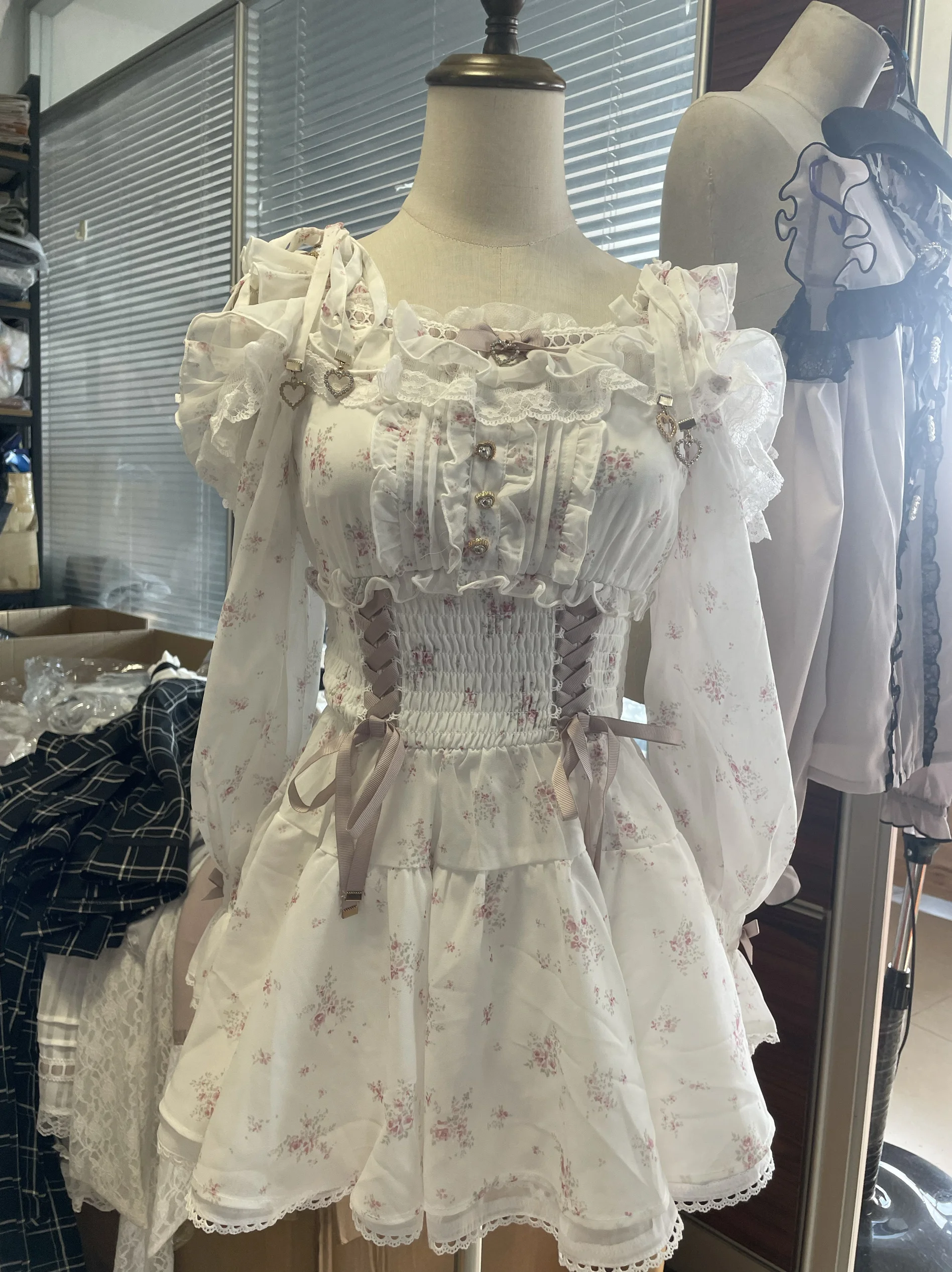 Abito e gonna in Chiffon di pizzo floreale con spalle scoperte e gonna giapponese nuovo autunno Set da 2 pezzi completi da donna con gonna Lolita