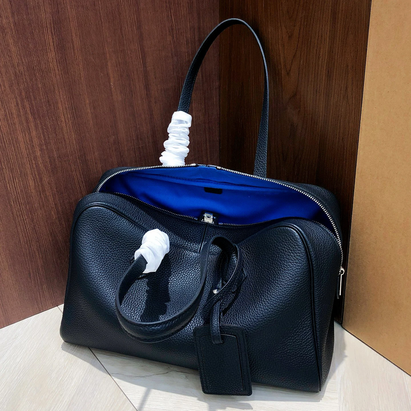 

Новая женская сумка-тоут из натуральной кожи 35 см, большая вместительная сумка из высококачественной воловьей кожи, на плечо, 2026 год