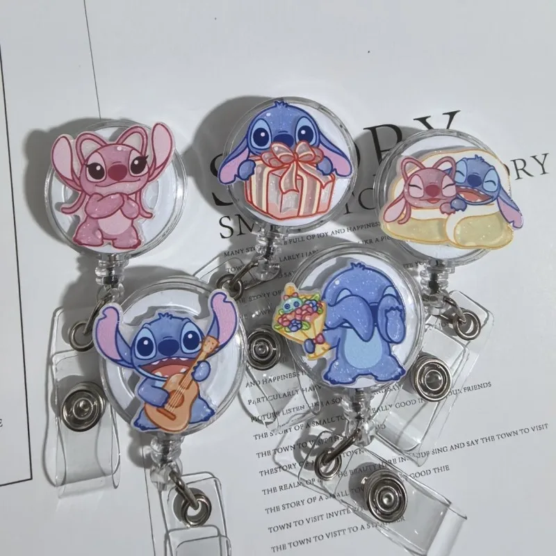 Disney Cartoon Animation Lilo & Stitch Gut aussehender Ausweis für Studenten, Krankenschwestern, einziehbarer Kartenhalter, Arzt, niedliches Lanyard-Abzeichen