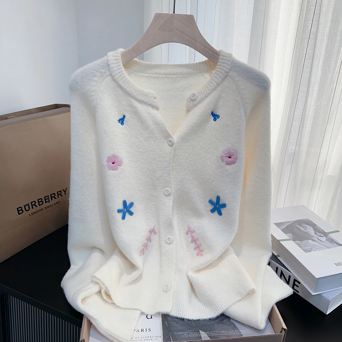 Herfst Nieuwe Gebreide Trui Ronde Hals Voor Vrouwen Gradiënt Losse Lange Mouw Patchwork Parels Truien Vrouwelijke Mode Zweet Shirt