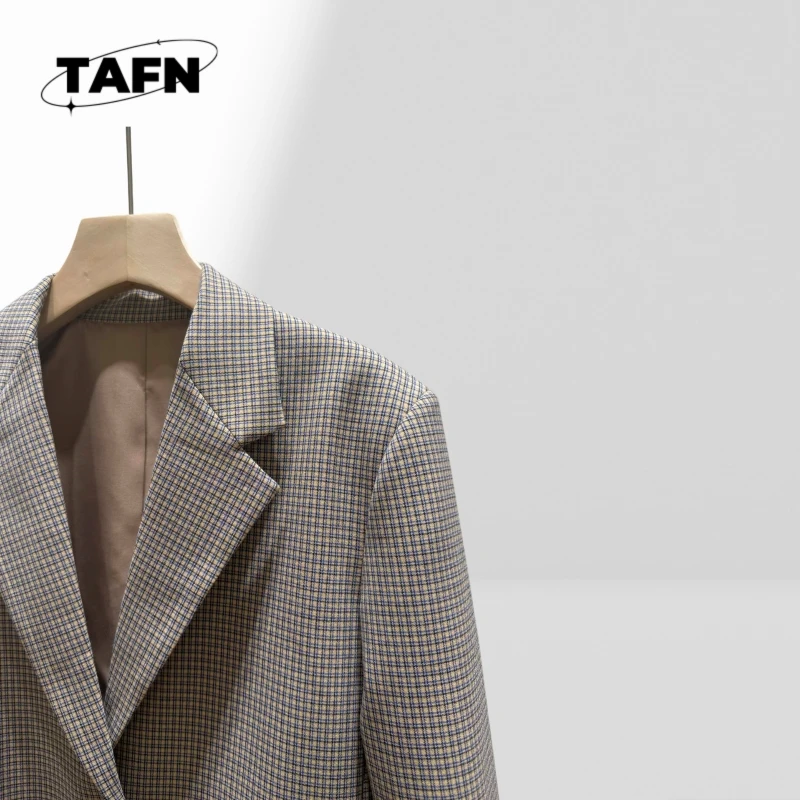 25, beliebter Stil, Wolle, warm, winddicht, Bankett, Luxus, Senioren-Damen, Premium-All-Match-Mode, klassisches TemperamentA25306