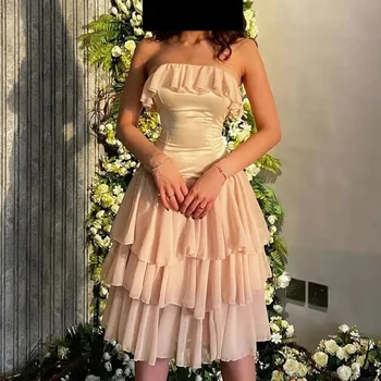 Abito da sera a-line lunghezza al ginocchio pieghe senza maniche in Chiffon senza spalline abito da ballo con foto a colori su misura delicato e moderno