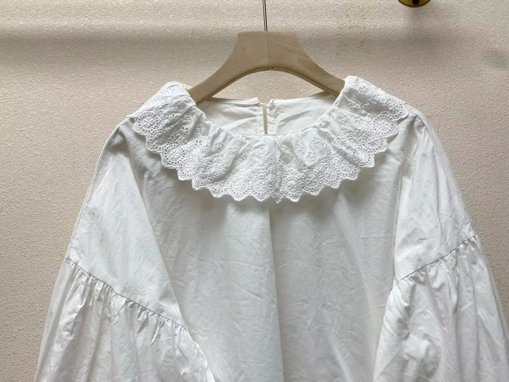 Vintage Cotton Ruffled Lace Eyelet Collar Lantern Sleeve White Shirt Women Retro Chic Sweet Patchwork Victorian Rococo Blouse