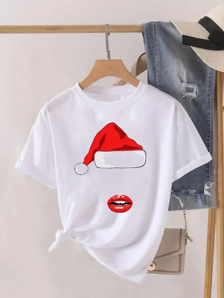 Watercolor Love Heart Trend Print Women Tee Christmas Holiday Top Fashion Lady New Year Shirt Clothing Clothes Graphic T-shirt