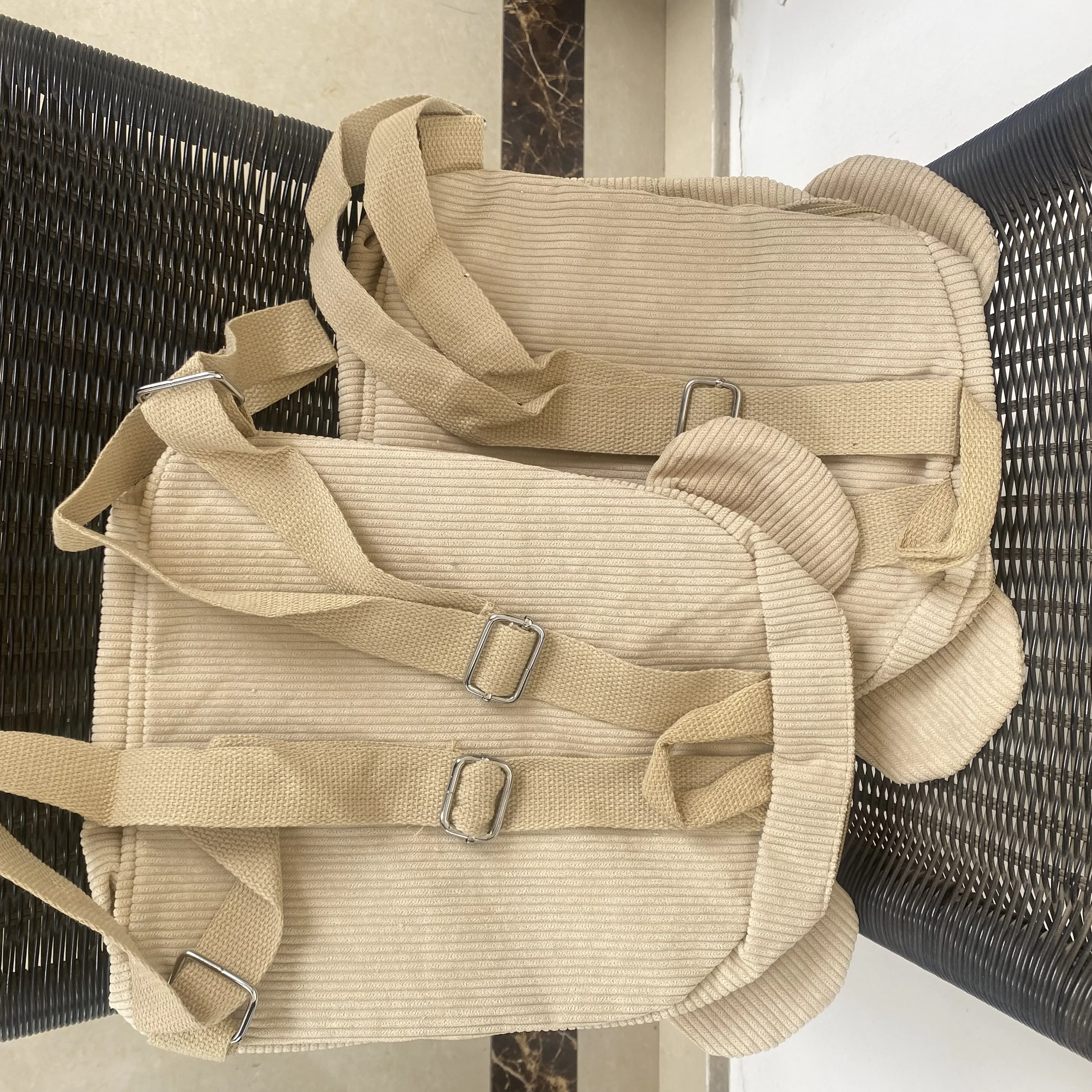 Sac à dos ours en velours côtelé personnalisé, sac brodé avec nom personnalisé, cadeau d'anniversaire pour bébé fille, mignon