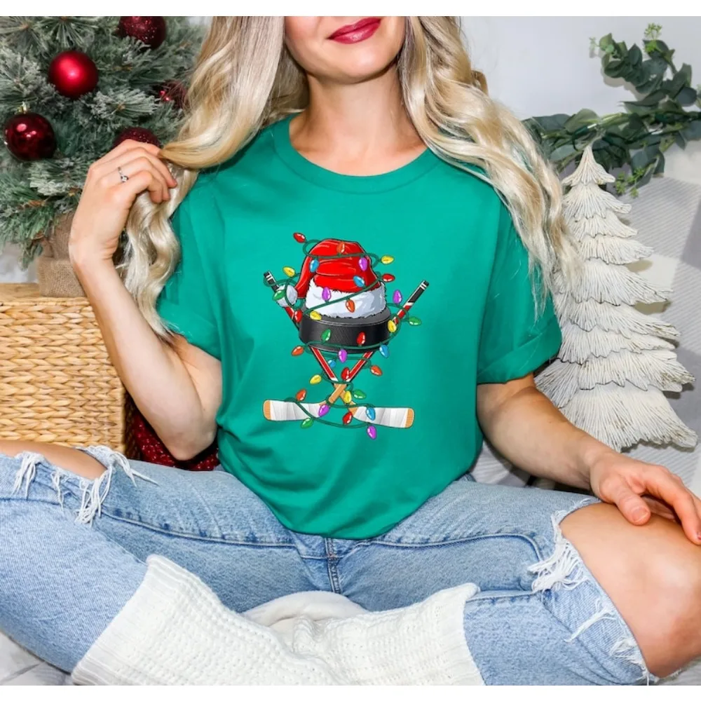 Santa Hockey Christmas T-Shirt Xmas Hockey Player Gift Casual Fashion Loose Winter Style Long Sleeve Hip Hop Pullover