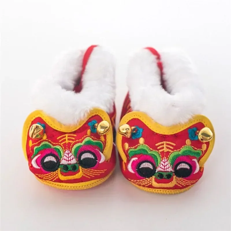 Chinese Folk Cotton Red Handmade Tiger Embroidery Newborn Tiger Head Shoes Boys Girls Kawaii Baby Bottom Cloth Shoes Gifts