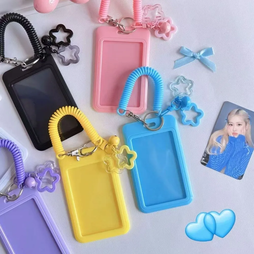 حامل بطاقات الهوية الملون اللطيف، حامل قابل للسحب على شكل نجمة من الأكريليك الشفاف، تصميم سلسلة المفاتيح على شكل نجمة، معرف الحرم الجامعي