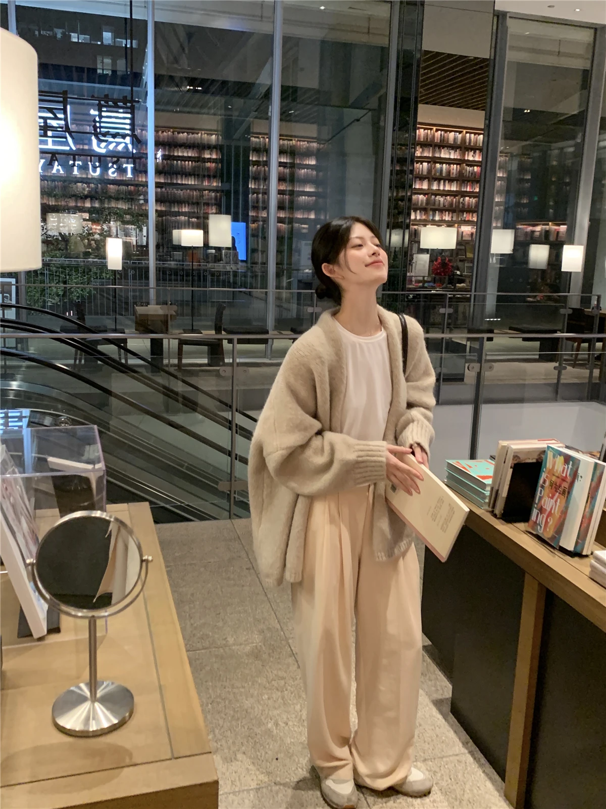 LXLILIUM 和風ソフト生地快適な形状のロングパンツアプリコットカラー若々しい雰囲気のワイドレッグスーツパンツ女性用