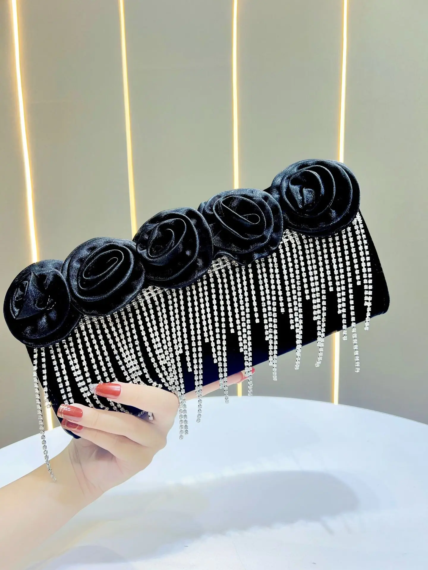 Neue Dinner-Tasche, Xiaoxiangfeng Clutch-Tasche, Bankett-Damentasche, Hochwertige Luxus-Ketten-Umhängetasche. – Detail 7