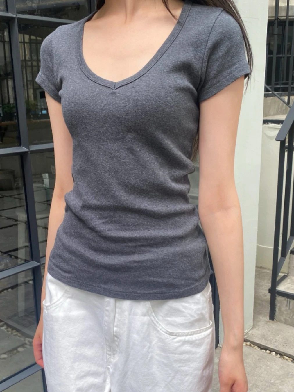 

New Dark Gray Cotton Slim T-shirt Women Summer V-neck Short Sleeve Tee Shirt Preppy Style Vintage Basic Simple Y2k Tops T-shirts