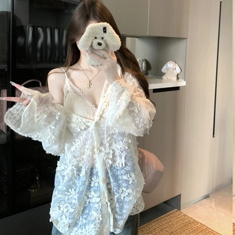 

Lace Open Cardigan Hooded Sun Protection Loose Top Ladylike Fashion Lace with Chest Pad Vest Elegant Style Winter Outerwear