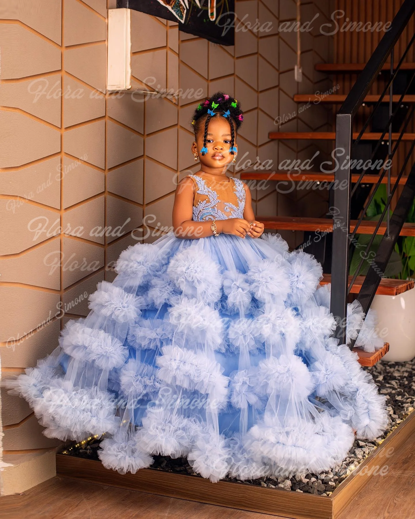 Vestido de princesa azul con flores para niña, vestido de baile personalizado con gradas de tul, vestido de niña de flores, Reina pequeña para fiesta de boda