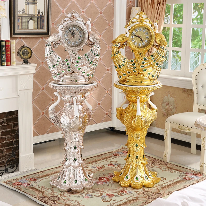 

Modern Peacock Standing Clock for Living Room Villa Decoration Hall Retro Silent Luxury Ornament