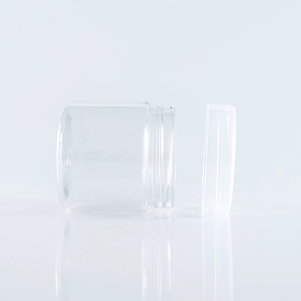 Lagerklares PET-Kosmetikcremetiegel mit silbernem Deckel für Salbe oder Balsam