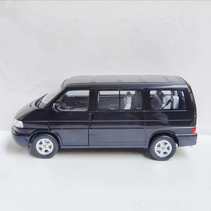 Diecast 1:18 Scale T4 T4B Van Simulation Alloy Car Model Toy Collectible Ornaments