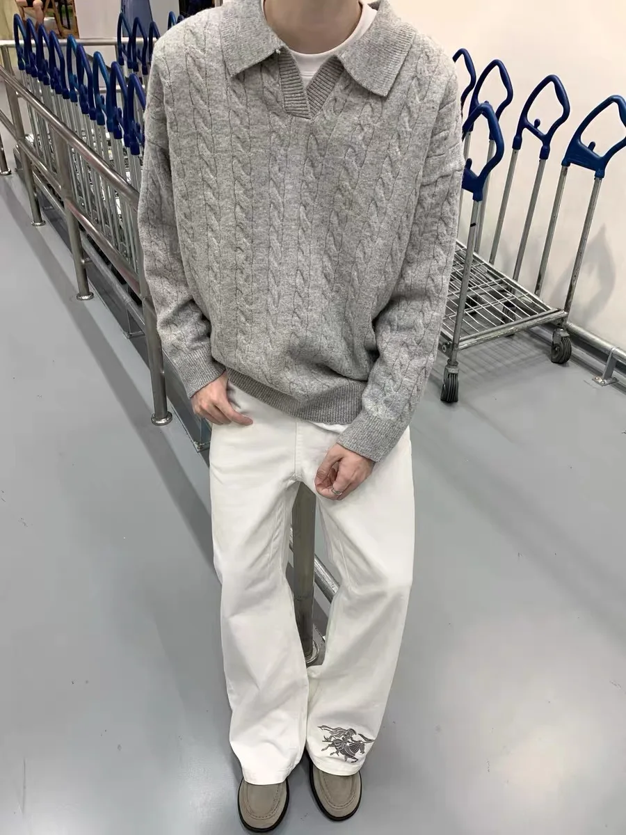 

American Retro Twisted Design V-Ne Sweater Loose Casual Loose Autumn Winter Knitted irt for Men And Women Couples