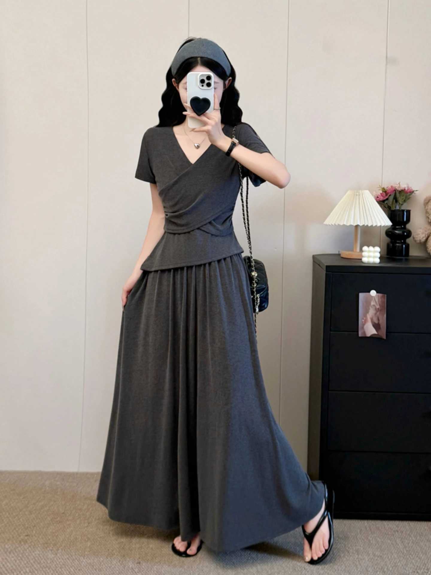 

Summer Fashionable Women's Set Beautiful V-neck Short Sleeve T-shirt Top Half-length Skirt Two-piece Set plus Size Available