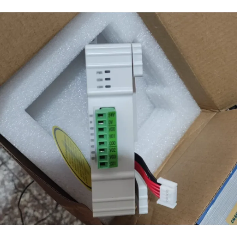 

New analog module original XD-4DA-V-ED in stock for fast delivery