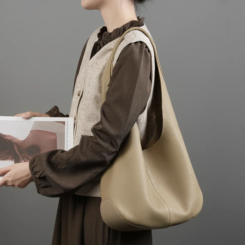 

Light Luxury Leather Women's Bag Bucket Bag Large Capacity First Layer Pitot Bag Premium Feeling Underarm Shoulder Bag