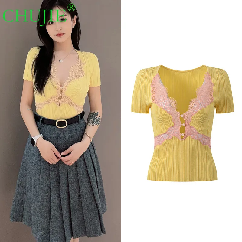 

CHUJIE 2026 Early Spring New Cream Yellow Lace Patchwork Elegant Fashion Slim Fit V-Neck Short Sleeve Knitted Top