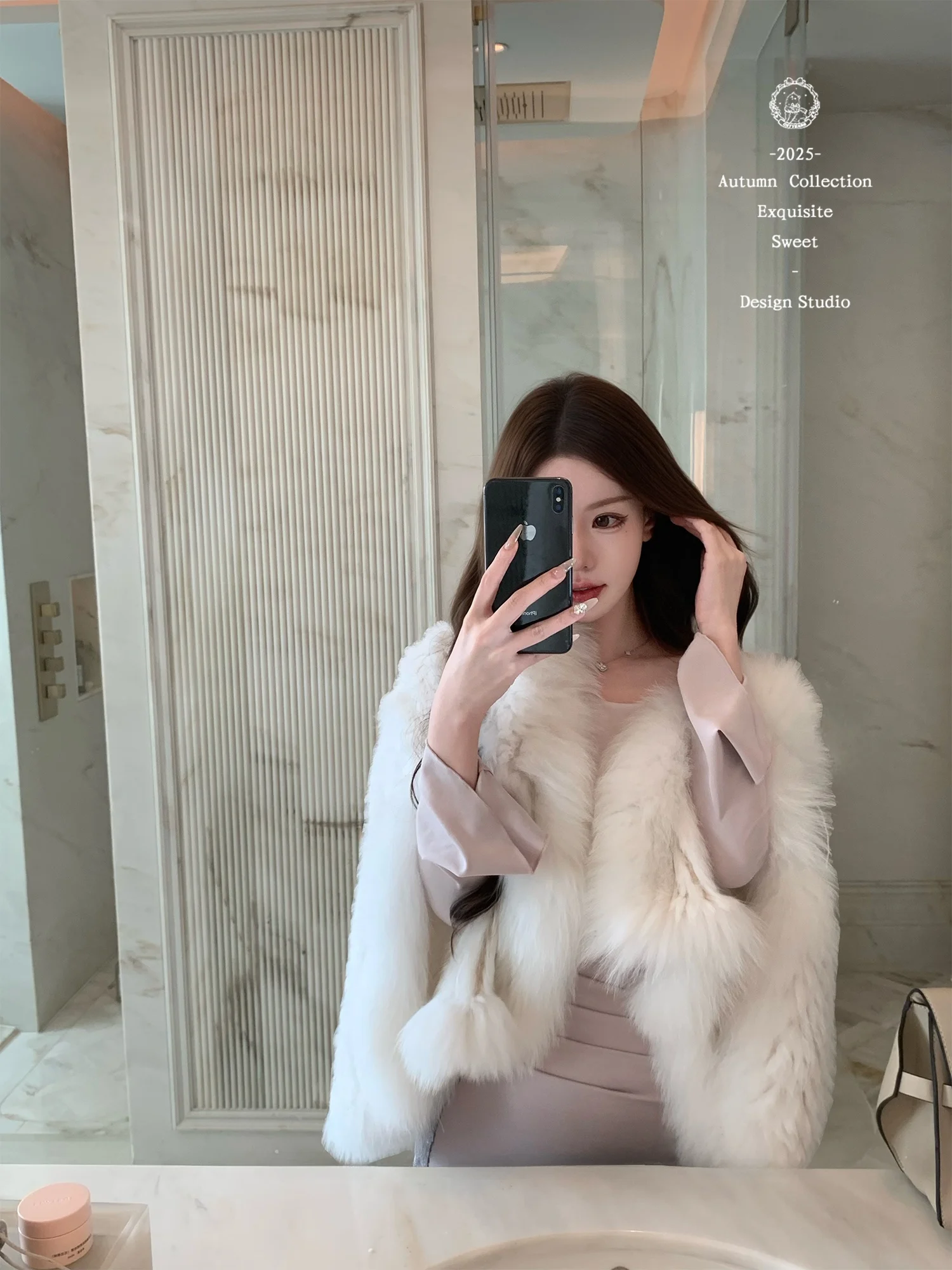 

Женское роскошное глянцевое кожаное пальто Fur Jaet, простой дизайн, белый цвет, теплое, однотонное, универсальный крой, короткое, утепленное.