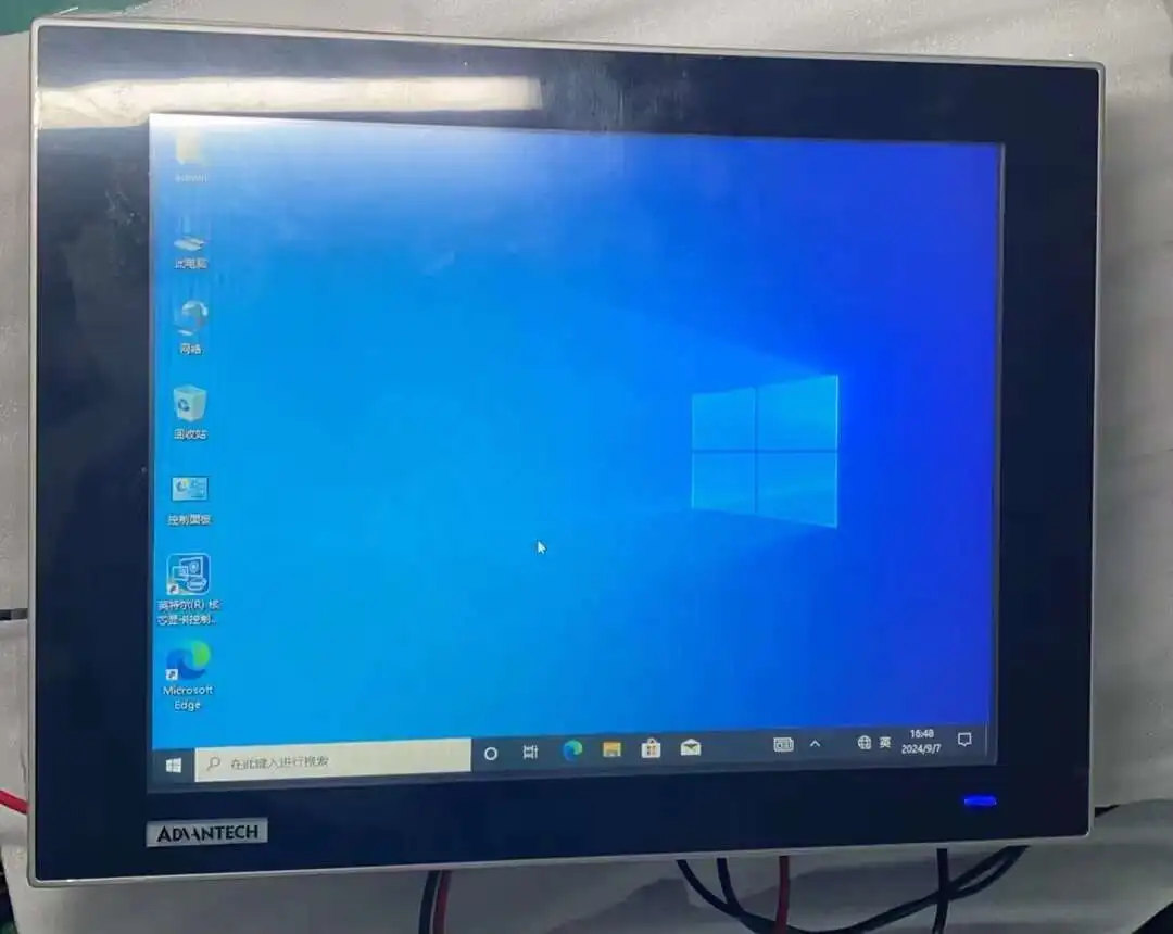 

новый абсолютно новый и оригинальный TPC-1251H 1551H TPC1251TE3CU2201-T TPC1551TE3CU2201-T TPC1251HE3A1501E-T