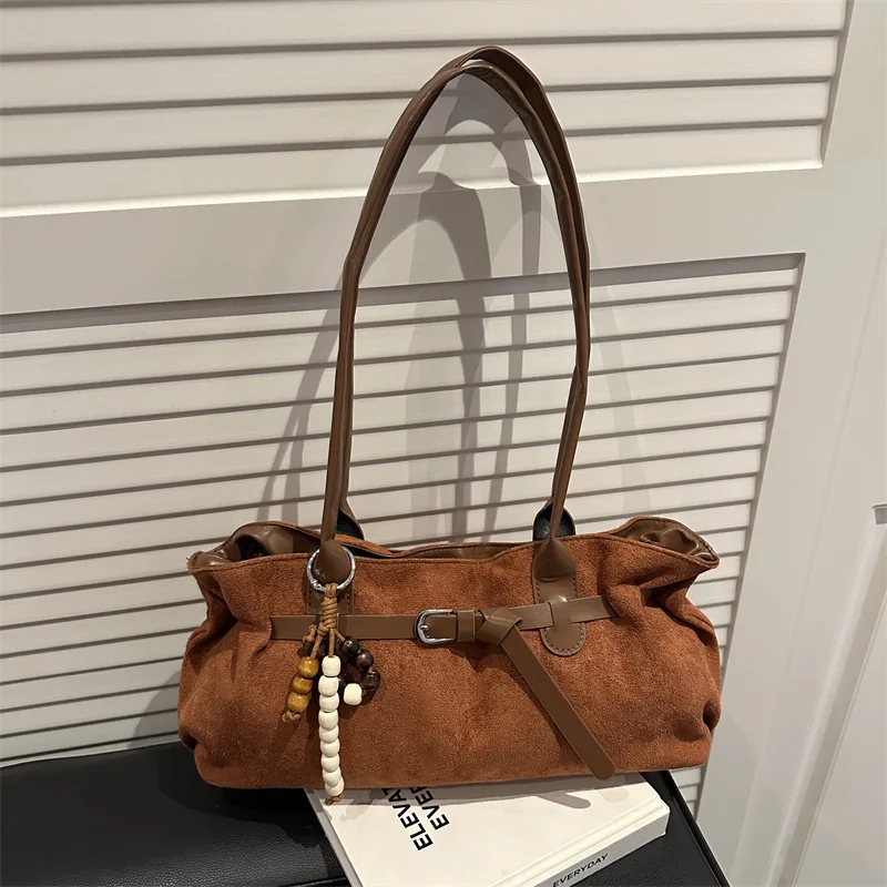 Vintage Gürtel Design Wildleder Umhängetaschen für Frauen Herbst Vielseitige Damen Klassische Handtaschen Große Kapazität Weibliche Einkaufstasche