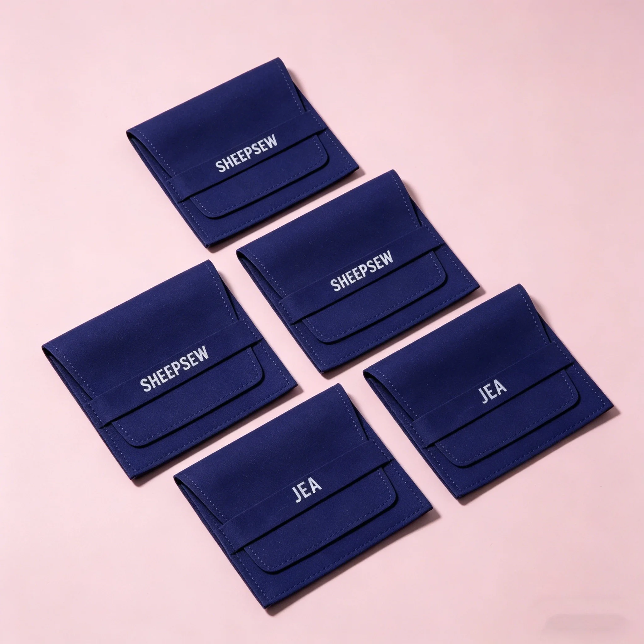 

Мягкий замшевый мешочек из микрофибры SheepSew с клапаном, с индивидуальным логотипом, OEM-упаковка для ювелирных изделий, для хранения ожерелий, браслетов, колец