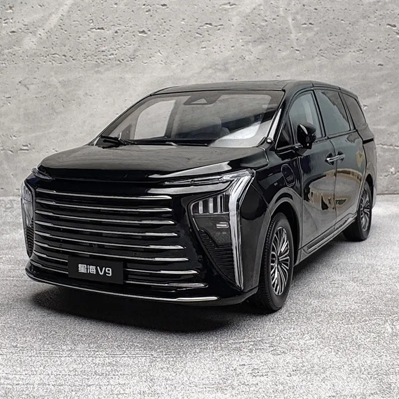 Dongfeng เดิมรุ่น Dongfeng Fengxing V9 M6 จําลอง 1:18 รถคอลเลกชันเครื่องประดับของขวัญ