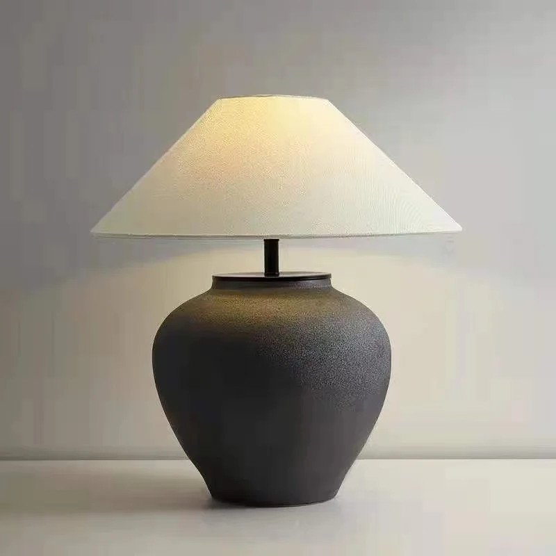 

Customized Traditional Japanese Luxury Clay Molded Indoor Bedroom Hotel Desk Bedside Ceramic Desk Lamp