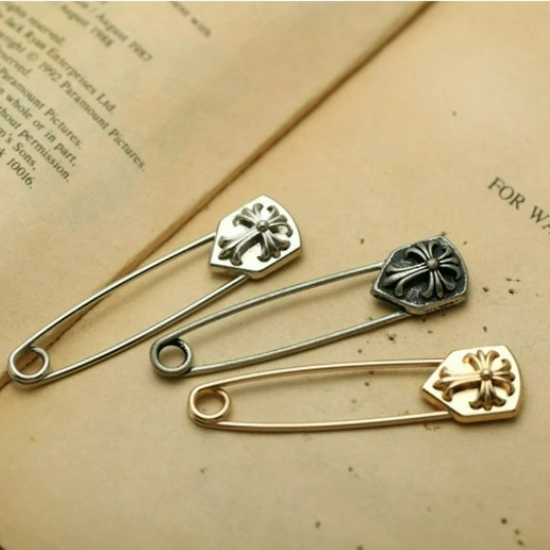 

High-quality Retro Renaissance-style U-Shaped Brooches Crosses Fashionable Jewelry Backpack Clothing Functional Accessories