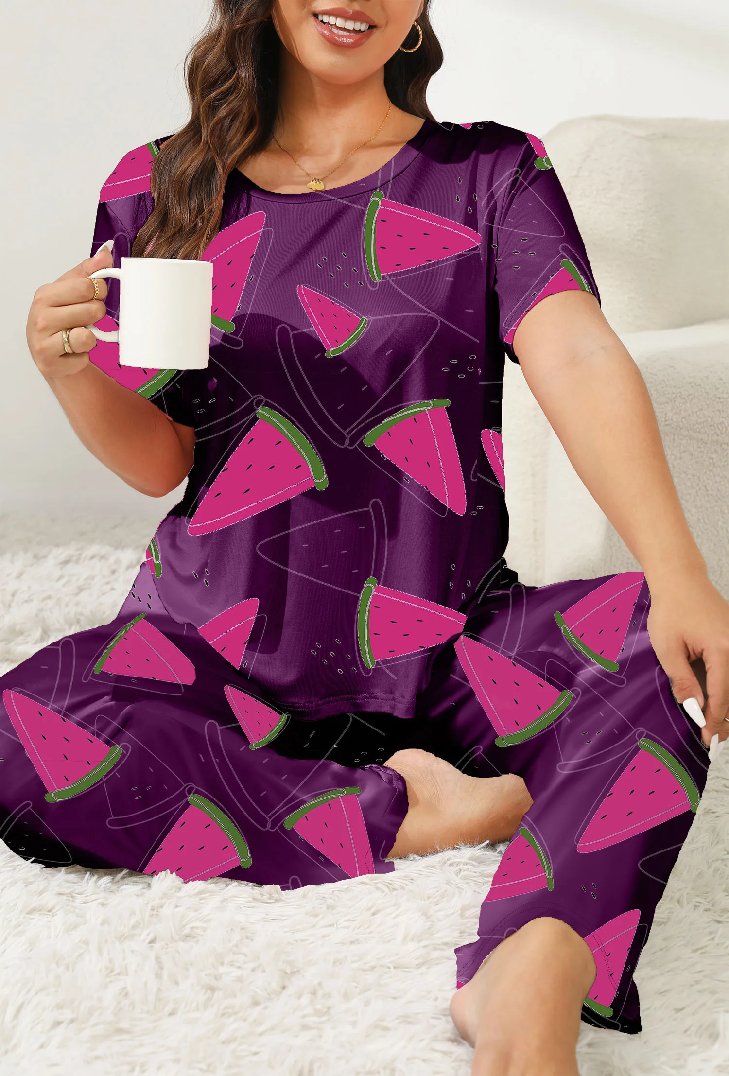

Women's Plus Size Round Neck Pajama Set