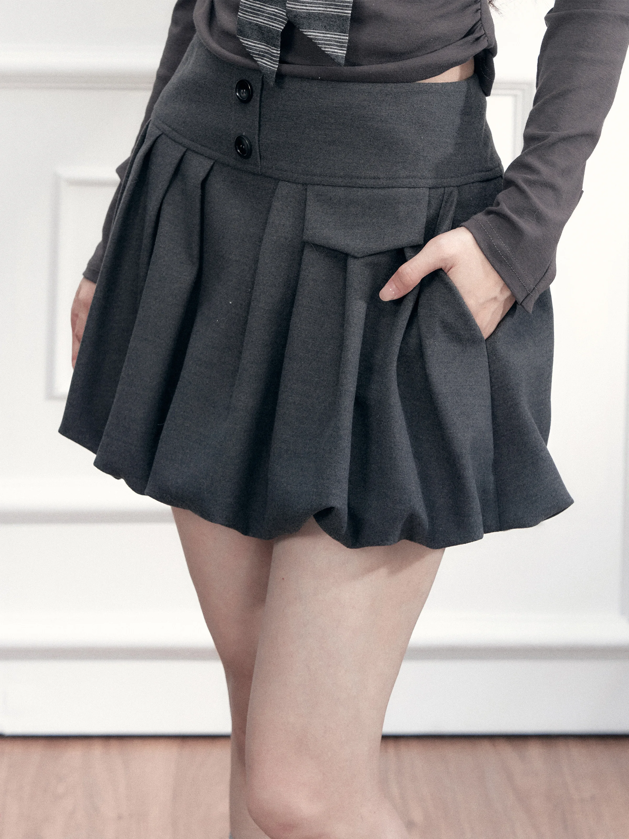 Fragile Heart Britsh Vintage A-Line Pleated  Skirt with Pockets College Style Flower Bud Design Skin-Friendly Breathable