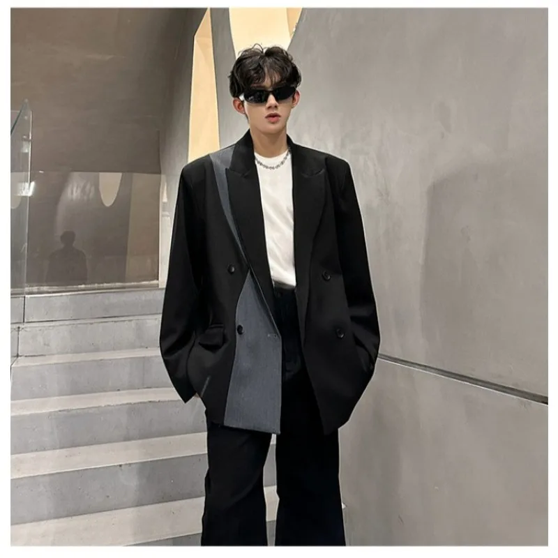 Irregularly Pieced Contrasting Color Suit for Men Clean and Well-fitting  Silhouette Shoulder Pad and Double-breasted Suit Clip