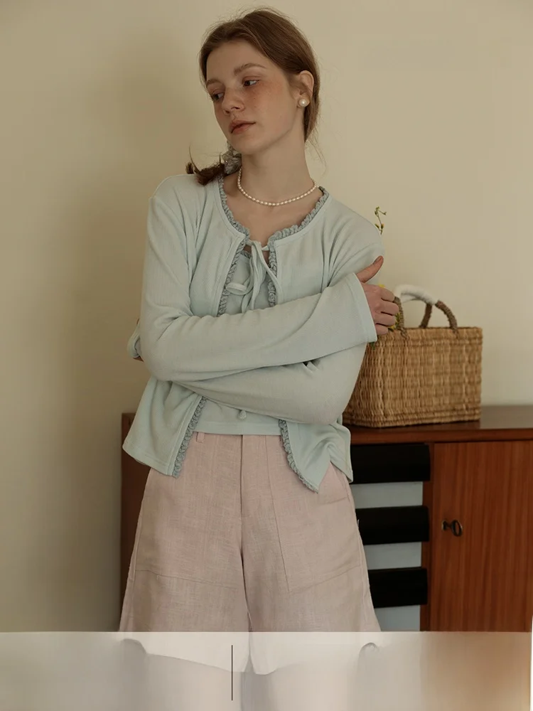 

Rina Berry Light Blue Knitted ter Ne Top with Lace Design Early Spring Gentle Two-Piece Set Women's Faion Knitted Sweater