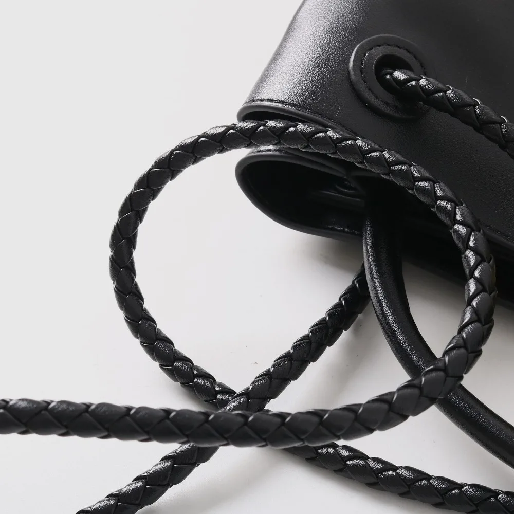 2025 جديد جلد كامل موضة حبل معدني مشبك حقيبة يد عالية الجودة جلد البقر حقيبة كتف محمولة المنسوجة تنوعا #5