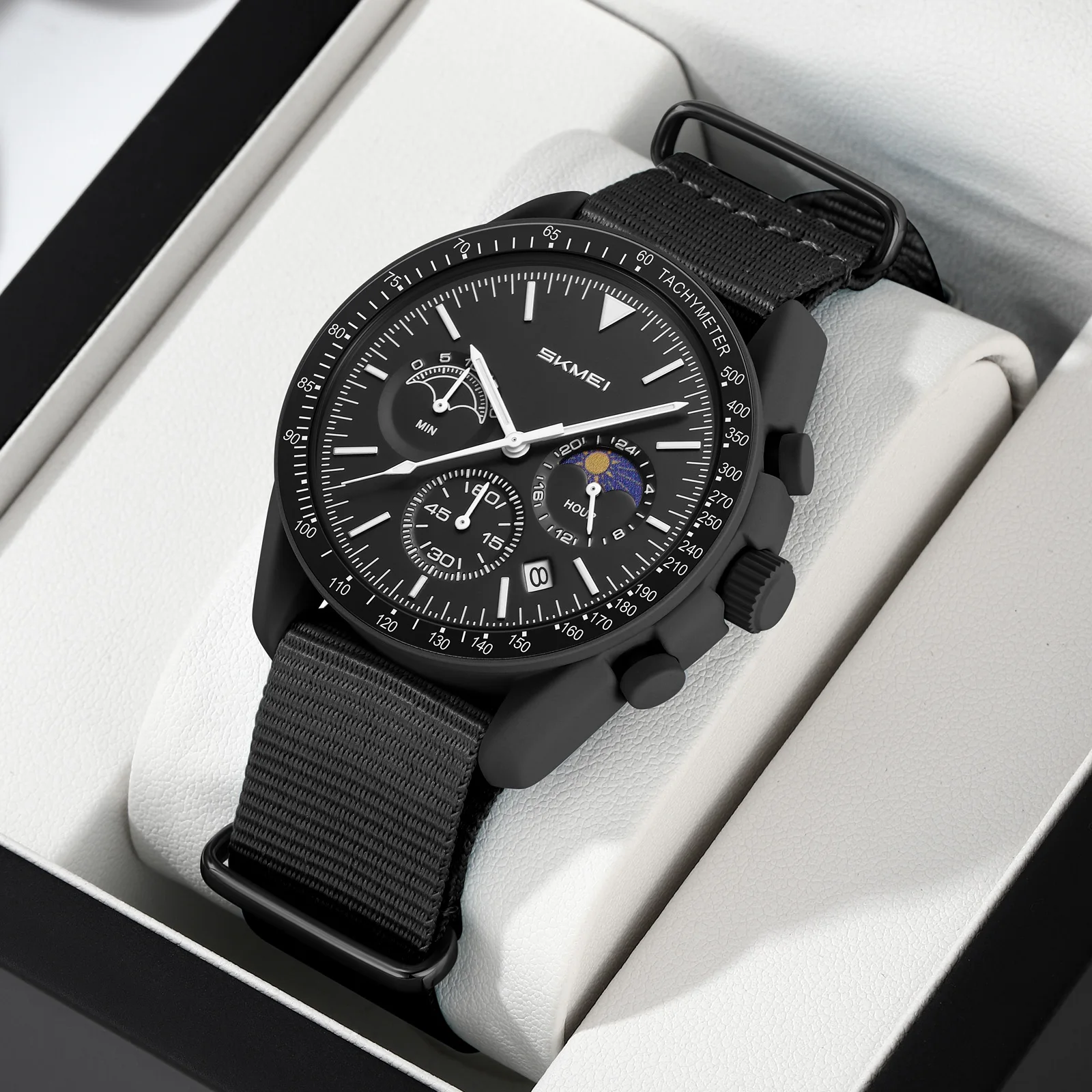 SKMEI 9392 Men Quartz Watch Fashion Wristwatch 3Bar Waterproof Nylon Strap Countdown Multi Sub-dials Sun Moon Pattern Adjusted